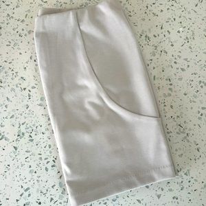 NWT, Victoria's Secret knit skirt, Size medium